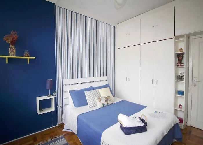 Pineapples VP601 - Apartamento em Ipanema na esquina de Farme de Amoedo